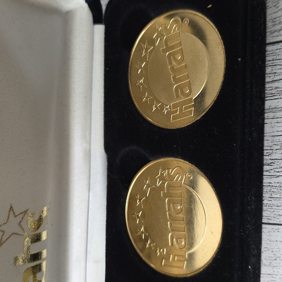 Gold Commemorative Elvis Presley Coins Set - Picture 5 of 5